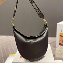 LOEWE 新款Luna Anagram 緹花拼牛皮半月肩背包 (棕褐色/山核桃) 歷史價格詳細信息