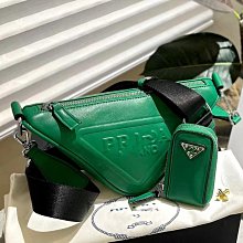 2024新款Prad普拉d 女包Panier黑色三角徽標經典水桶包單肩斜挎手提包熱銷 明星大牌同款 歷史價格詳細信息