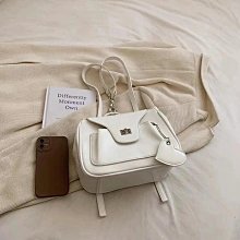 2024大容量單肩斜掛包街頭潮流水桶包清新壓花包 流行 歷史價格詳細信息