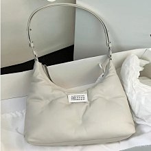 2024新款云朵包三葉草尼龍餃子斜挎包單肩休閑百搭大容量時尚通勤 歷史價格詳細信息