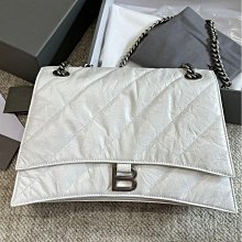 熱銷新款 沙漏包  crush手袋 2024新款 真皮 褶皺 菱格 鏈條 腋下 明星大牌同款 歷史價格詳細信息