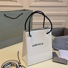 歐美復古托特巴黎鉚釘機車包ins辣妹包2023新高級手提枕頭單肩包 歷史價格詳細信息