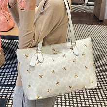 熱銷新款 女士托特8461Dempsey手提單肩斜挎field22 30購物袋 徽章tote牛仔 明星大牌同款 歷史價格詳細信息