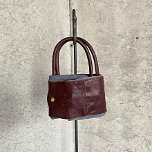 平常小姐┋2手┋il bisonte 經典皮革手錶 (指針) 歷史價格詳細信息