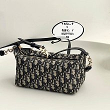 米粒二手DIOR 迪奧 LADY D-JOY  戴妃包 手提包 肩背包 斜背包 M0540 歷史價格詳細信息