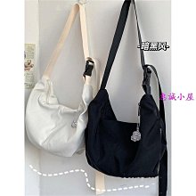 潮牌 包包   男士斜背包余文樂同款潮牌腰包運動胸包男背包 歷史價格詳細信息