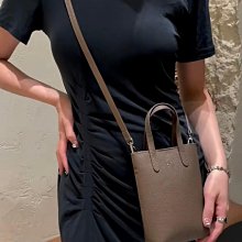 新上架熱銷VT 光面胸針  胸花 大牌同款包包首飾鞋 歷史價格詳細信息