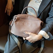 預購 新款 柔軟小羊皮 聖羅蘭 YSL 763480 HOBO包 水桶包 LE 5 À 7 全新正品 SAINT LAURENT 歷史價格詳細信息