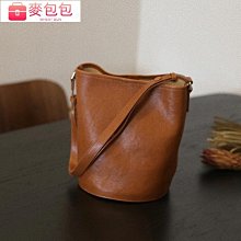 植鞣皮大月亮包單肩斜挎包斜挎包包軟牛皮潮流學生女包包 歷史價格詳細信息