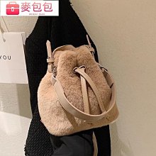 毛絨絨手提包包 秋冬時尚單肩斜挎毛毛包女 百搭單肩斜挎包 高級感手提毛毛包 小包包 2024新款 手提包 手提袋 百搭-滿599免運 歷史價格詳細信息