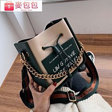 ��新款休閒男士雙肩包 商務包男 旅行包 超大容量 出差旅遊雙肩包 短途旅行包 戶外水桶包 貨到付款--麥包包 歷史價格詳細信息