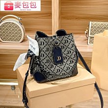 夏季大容量雙肩背包女2022新款時尚百搭感洋氣鉚釘旅行小背包 歷史價格詳細信息