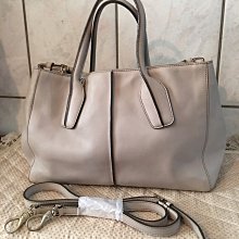 Tod's 女款 Kate 金屬鍊帶裝飾亮面牛皮切爾西靴 黑色 IT35/38/38.5/39//39.5/40 歷史價格詳細信息