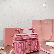 MIU MIU 專櫃商品 經典抓皺 羊皮皮革 扣式開口 長夾 錢包 粉色 淡粉 歷史價格詳細信息