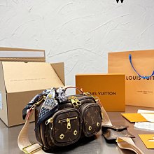 【熱銷】 配盒子 繆繆編織 春夏新款托特包 採用質樸的天然拉菲草 絢麗彩條鉤針編織 風格甜美又清新 歷史價格詳細信息