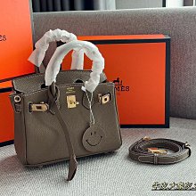 Leann代購~HERMES愛馬仕 24秋冬新款刺繡圓領套頭毛衣男士簡約修身休閒百搭保暖長袖打底衫 歷史價格詳細信息