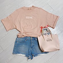 粉紅可愛狗 後背包 前後三層設計 側邊可放雨傘水壺 歷史價格詳細信息