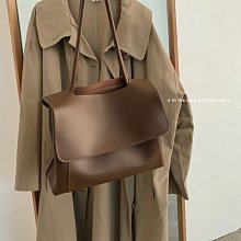 DANDY肩側包中大容量扁包底部可加大功能隨身物品防水尼龍布 歷史價格詳細信息