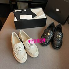 【熱賣精選】  高端新品 Rv 款 小方頭漆皮金屬扣 方釦 中跟包鞋 絕美新色明星同款 歷史價格詳細信息