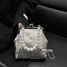 【黑殿】時尚復古超級大V領三角連身泳裝 赫本風白色性感歐美復古三角泳裝 小性感荷葉邊復古泳裝 白色氣質泳衣 OT332 歷史價格詳細信息