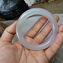 天然白玉髓手鐲馬達加斯加香檳色瑪瑙手鐲女冰種馬料白月光荔枝凍 歷史價格詳細信息