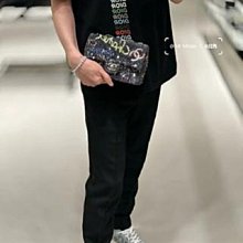 24A  kelly粉棕色大號出現貨啦～ 真的可愛到我了本季呼聲最高又壹只複古時尚輪回的包????1997Kelly再度回歸 歷史價格詳細信息