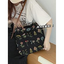 特賣-帆布包ins潮牌斜挎包男士帆布單肩包女生休閑百搭背包2021新款日系男包 歷史價格詳細信息