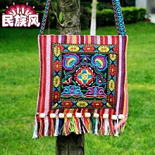新款熱銷 2022新款民族風繡花包包刺繡單肩斜挎小方包零錢~特價袋小包女士包~特價~特賣 歷史價格詳細信息