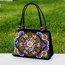 新款熱銷 帆布小包包刺繡花文藝民族風斜挎包手提包森女士百搭小清新斜肩包~特價~特賣 歷史價格詳細信息