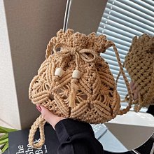 ????熱銷特賣????沙灘海邊旅遊度假運動背心 男生衣著無袖t恤上衣 韓版衣著 正韓上衣 夏裝簡約字母素 型 吸汗-潮流e線 歷史價格詳細信息