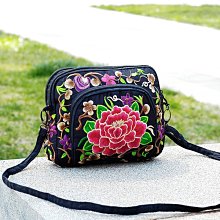 小包包女新款民族風刺繡花休閑百搭單肩包女小包~特價斜挎掛包手拿~特價 歷史價格詳細信息
