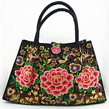云南刺繡包繡花包包女2020新款民族風裝~特價的小包包布包斜挎布藝~特價 歷史價格詳細信息