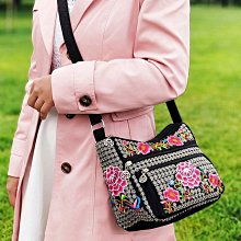 帆布包女士單肩斜挎包民族風刺繡花百搭包袋子手提包大容量帆布袋~特價 歷史價格詳細信息