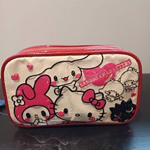 Hello Kitty  三麗鷗  ♥日本正品♥  KITTY搖滾塗鴉滿版  帆布肩背 / 斜背   兩用包 歷史價格詳細信息