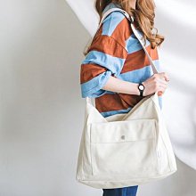 ＳｅｙｅＳ 英倫街頭簡約自然風隨興時尚復古新色翻蓋隨身小包 歷史價格詳細信息