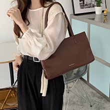 【熱賣精選】秋季百搭女士包包新款潮時尚大容量單肩水桶包格子百搭手提包 歷史價格詳細信息