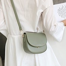 簡約單肩休閒小包 黑 側背包/斜背包/隨身包/休閒/時尚/旅遊 70CST6205 歷史價格詳細信息