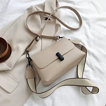 【熱賣精選】側背包中國風真皮牛皮小包包女2021時尚單肩包軟皮復古女包印花媽媽包13137 歷史價格詳細信息