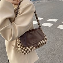 熱賣潮流質感洋氣單肩腋下包時尚個XING撞色單肩包2024新款夏季單肩釹包 歷史價格詳細信息