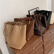 【熱賣精選】2021潮時尚軟皮亮面斜挎手拎包22068 歷史價格詳細信息