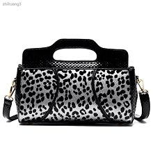 亮面女包包2023新款百搭軟皮馬鞍包時尚寬帶單肩包半圓斜挎包 歷史價格詳細信息