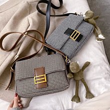 【熱賣精選】千仞崗2020新款休閑連帽短款小個子羽絨服女立領寬松條紋239127 歷史價格詳細信息