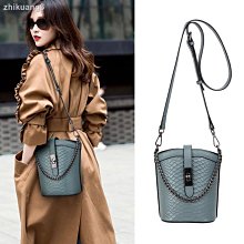 【熱賣精選】千仞崗2020新款休閑連帽短款小個子羽絨服女立領寬松條紋239127 歷史價格詳細信息