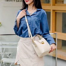 高檔氣質精美墨蘭水鉆紫荊花束水晶胸女高級感胸花配飾開衫別~告白氣球 歷史價格詳細信息