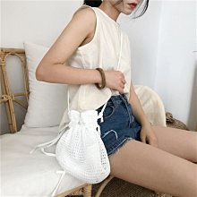 新款單肩包 夏天韓妞必備 復古翻蓋側背包 包包女新款韓版少女小挎包Ins超火包單肩斜挎 肩背包 側背包 歷史價格詳細信息