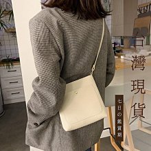 側背包 包包女斜背包大容量 包包 小方包 新款潮網紅時尚百搭大容量爆款單肩斜挎包 腰包 錢包 女包~-麥包包 歷史價格詳細信息