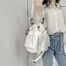 包包水桶包 抽繩式 法式網紅抽繩水桶包包女2024新款高顏值菱格時尚通勤斜跨斜背包潮-李李 韓國女裝 歷史價格詳細信息