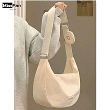 餃子包 DANDT 軟牛皮手提肩背餃子包（20 SEP) 同風格請在賣場搜尋 THU 或 歐美包款 歷史價格詳細信息