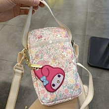 新款上線Lesportsac 力士包 新款比得兔手拿包多層收納包卡包 X189尺寸，11*4*8厘米 歷史價格詳細信息