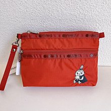 新款上線Lesportsac 力士包 特價～零錢包化妝包手腕包8236顏色隨機 不退不換 尺寸25/60/16.5 歷史價格詳細信息